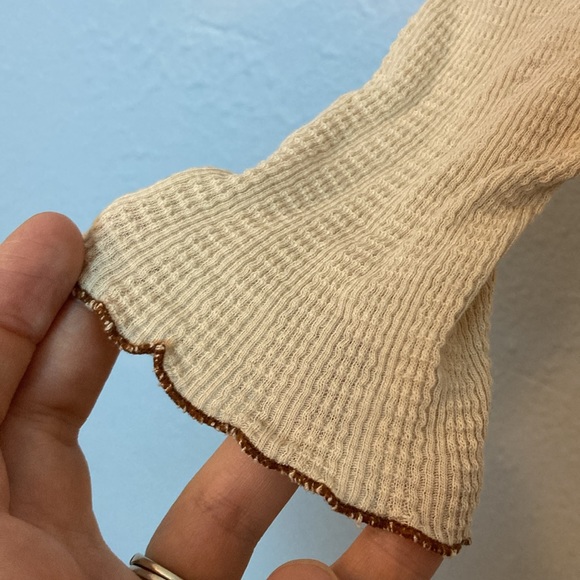 Intimately Free People Womens Size S Tan Waffle Thong Bodysuit Snaps Long Sleeve - Picture 4 of 13